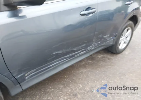 2014 Toyota Rav4 Xle z USA, uszkodzony, nr VIN 2T3WFREV2EW081314